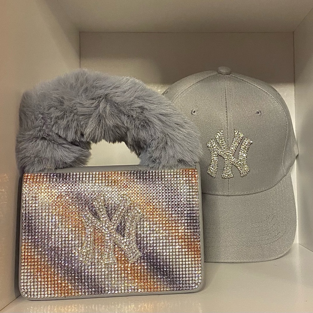 Purse only-hat sold separately